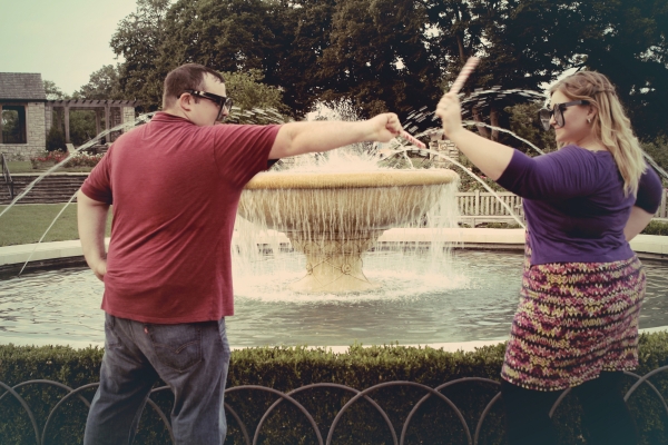 engagement photo fountains